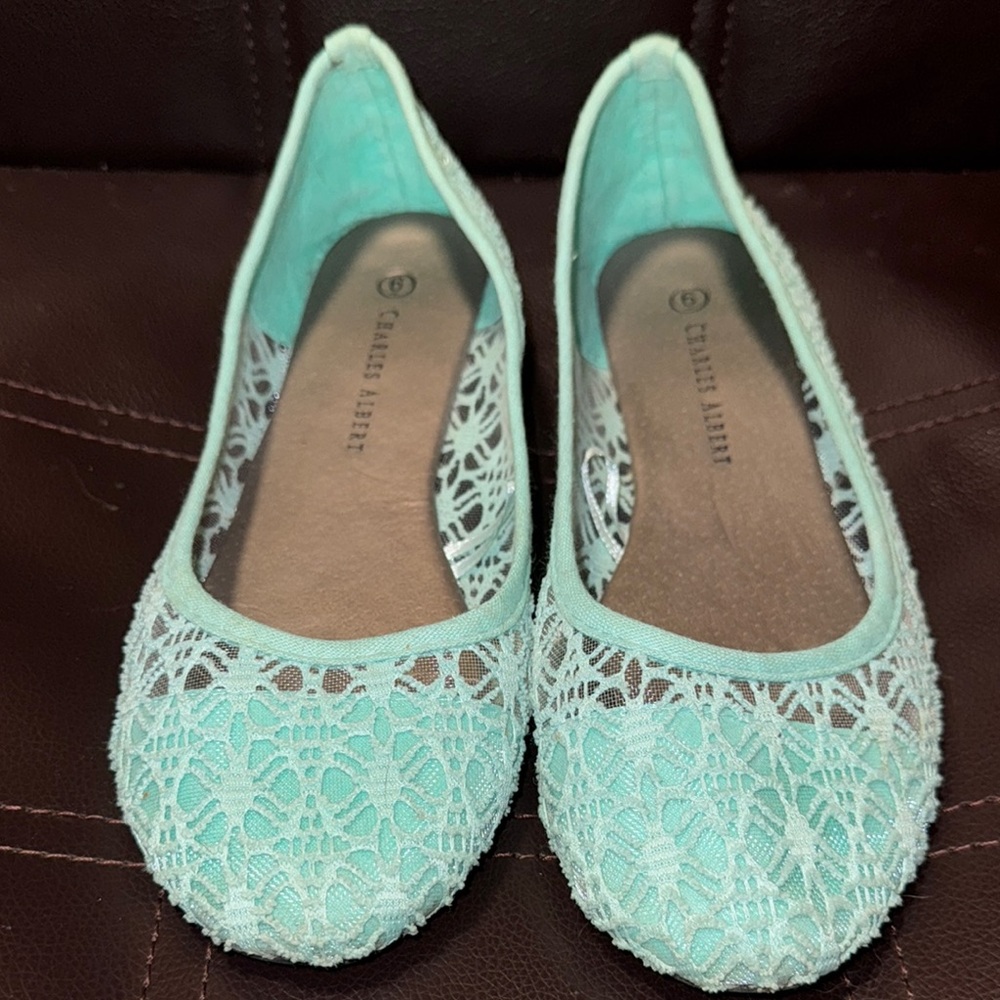 Charles Albert Green Lace Flats